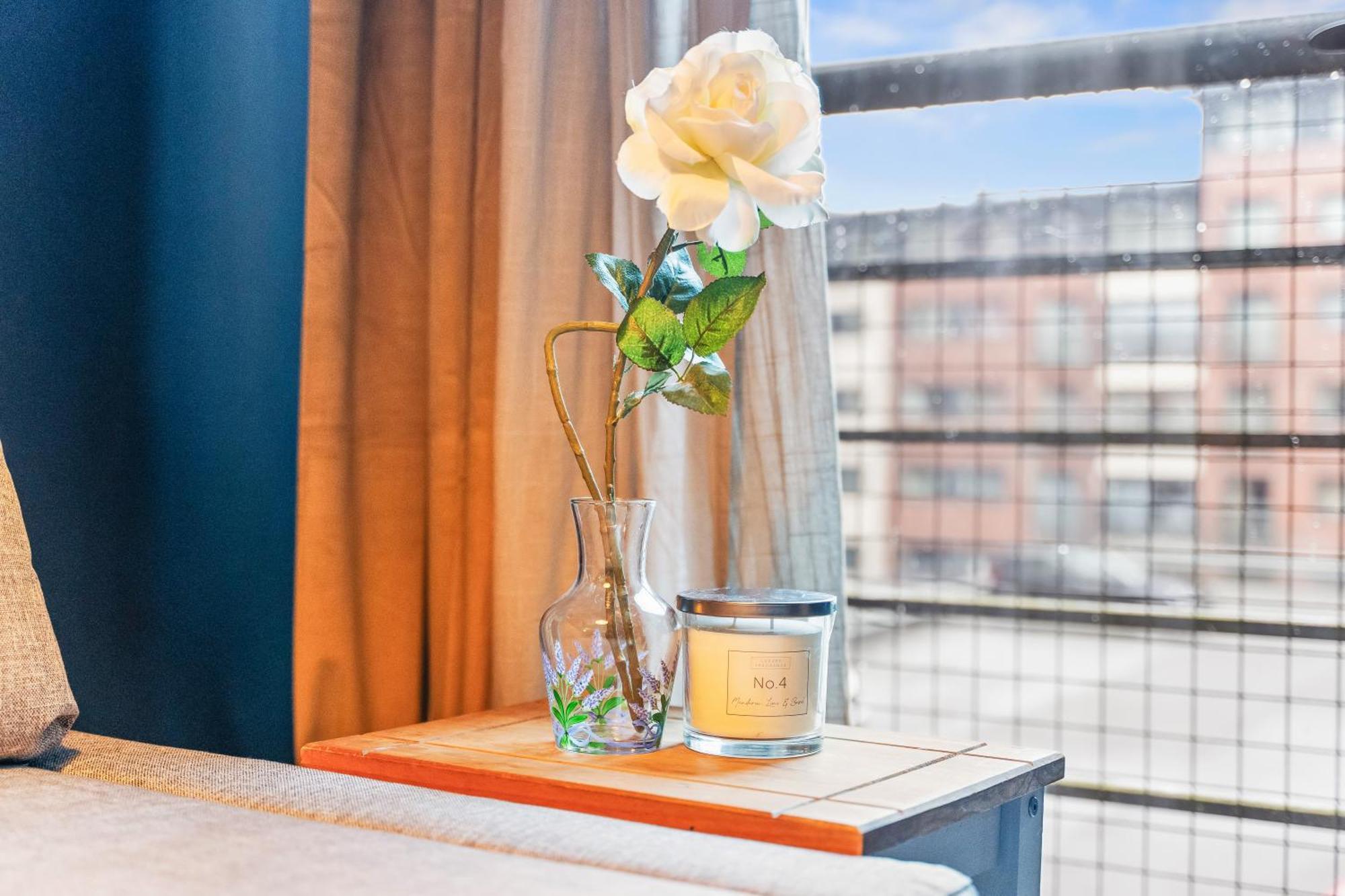 Centre Sleeps 5, Free Parking, Netflix Apartment
