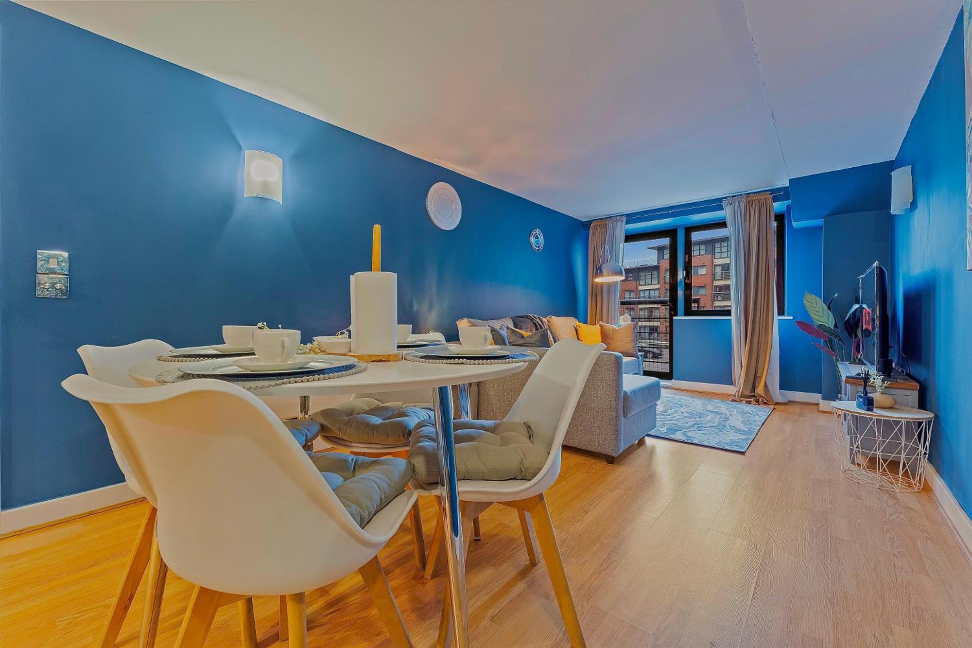Centre Sleeps 5, Free Parking, Netflix Birmingham