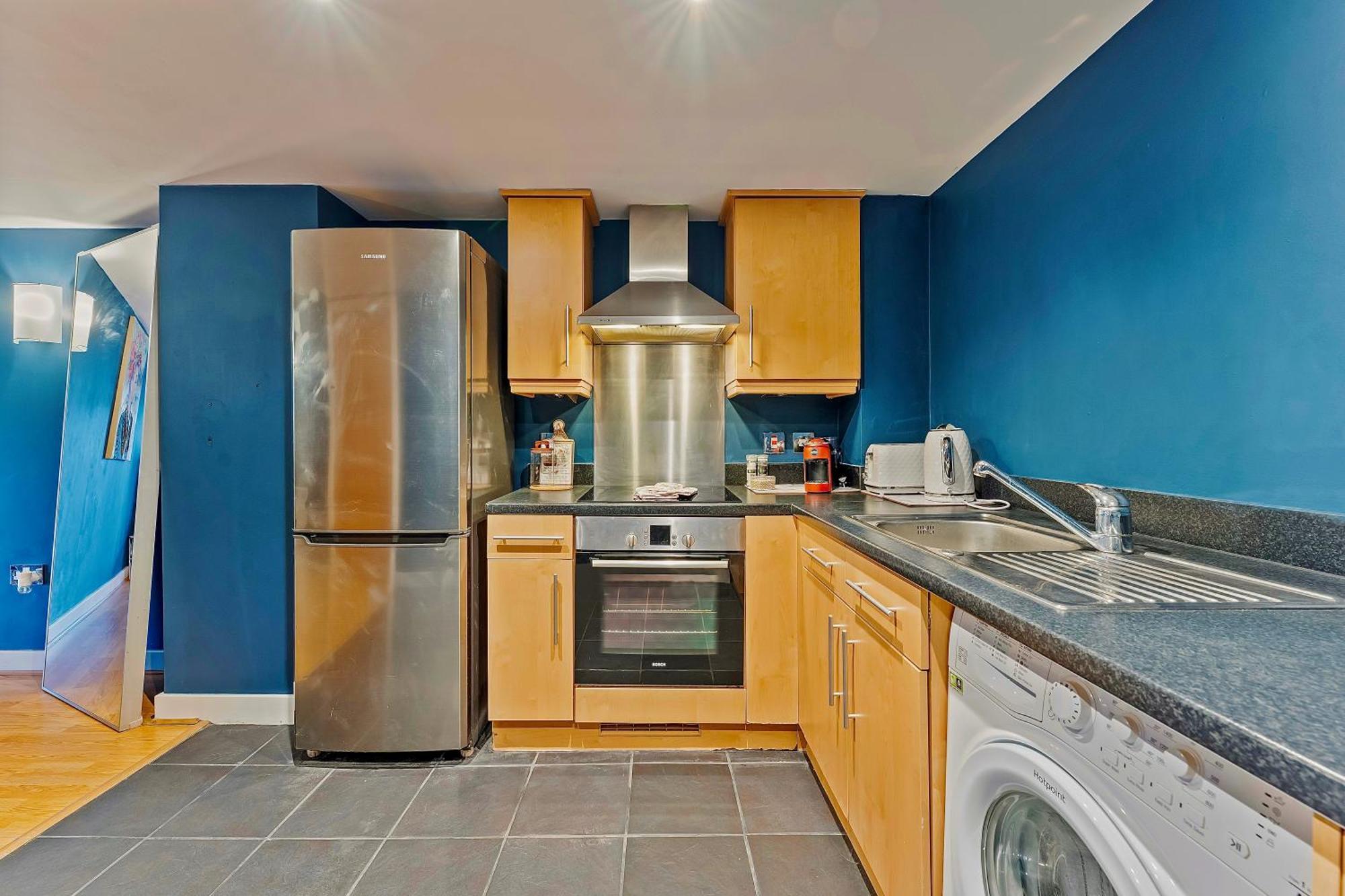 Apartment Centre Sleeps 5, Free Parking, Netflix *
